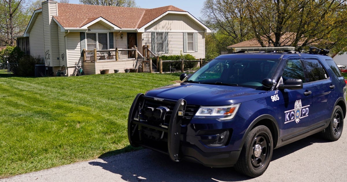 Charges filed in shooting of Kansas City teen who rang wrong doorbell –  DNyuz