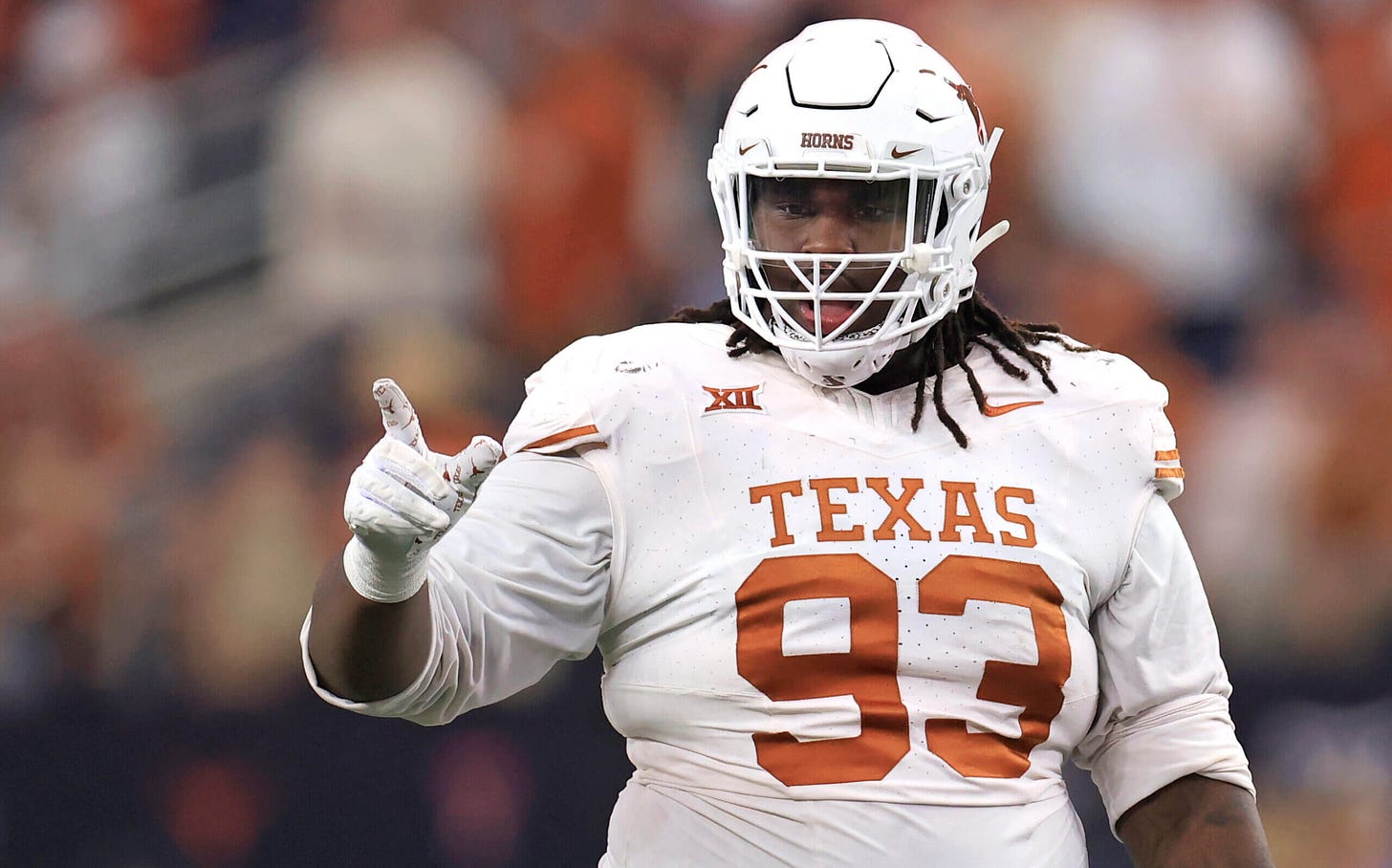 How Longhorns' T'Vondre Sweat grew from 'polarizing figure' to 'pivotal'  leader - The Athletic