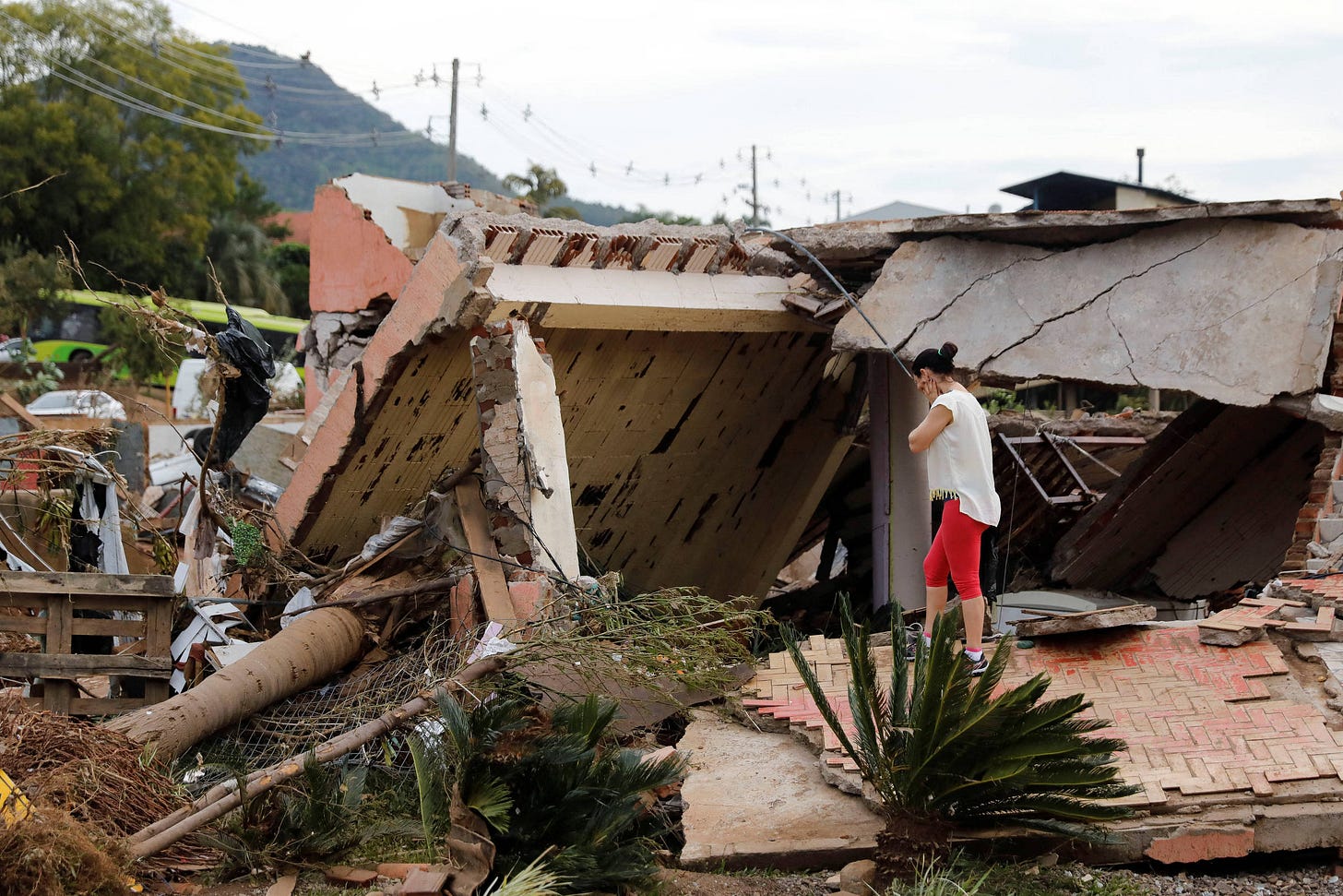 Governo Lula rejeita mais de 115 MIL pedidos de Auxílio Reconstrução no Rio Grande do Sul
