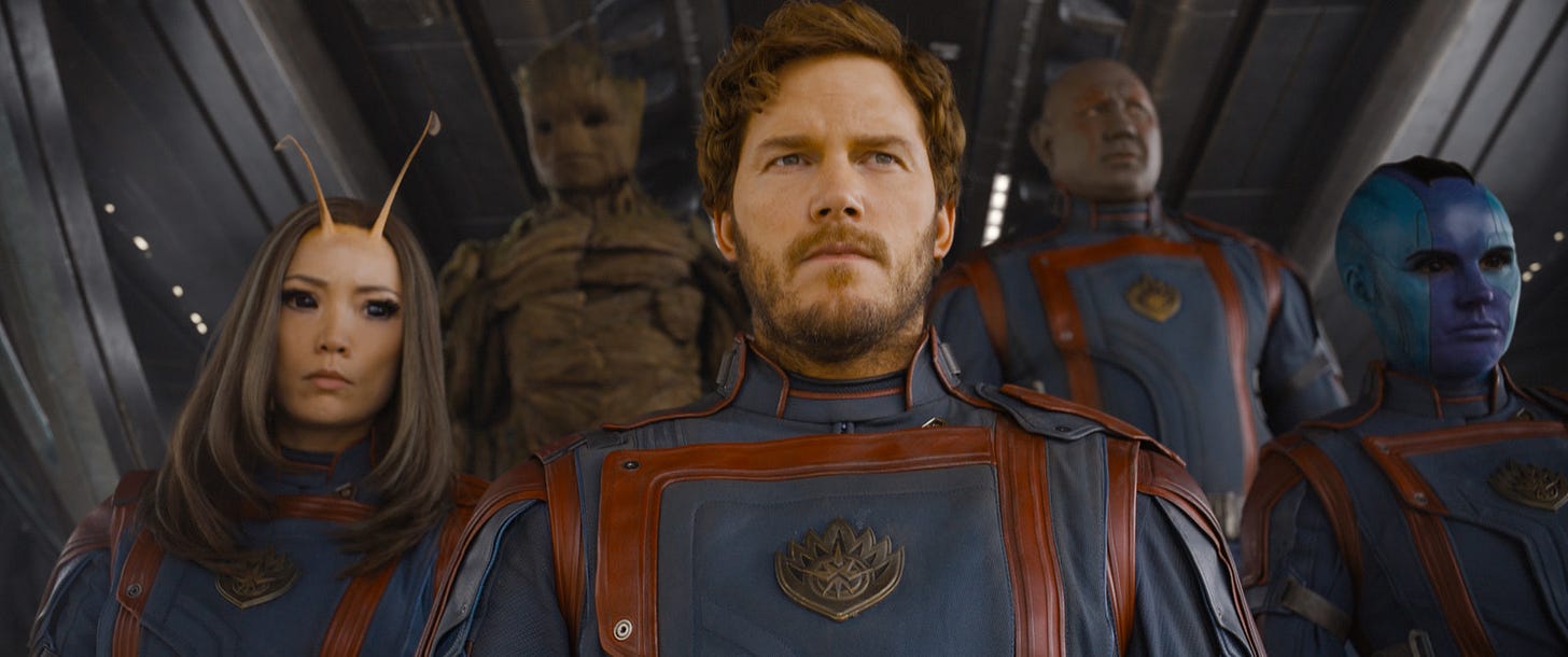 Foto promocional de la película Guardianes de la Galaxia 3 en la que vemos a varios de los protagonistas