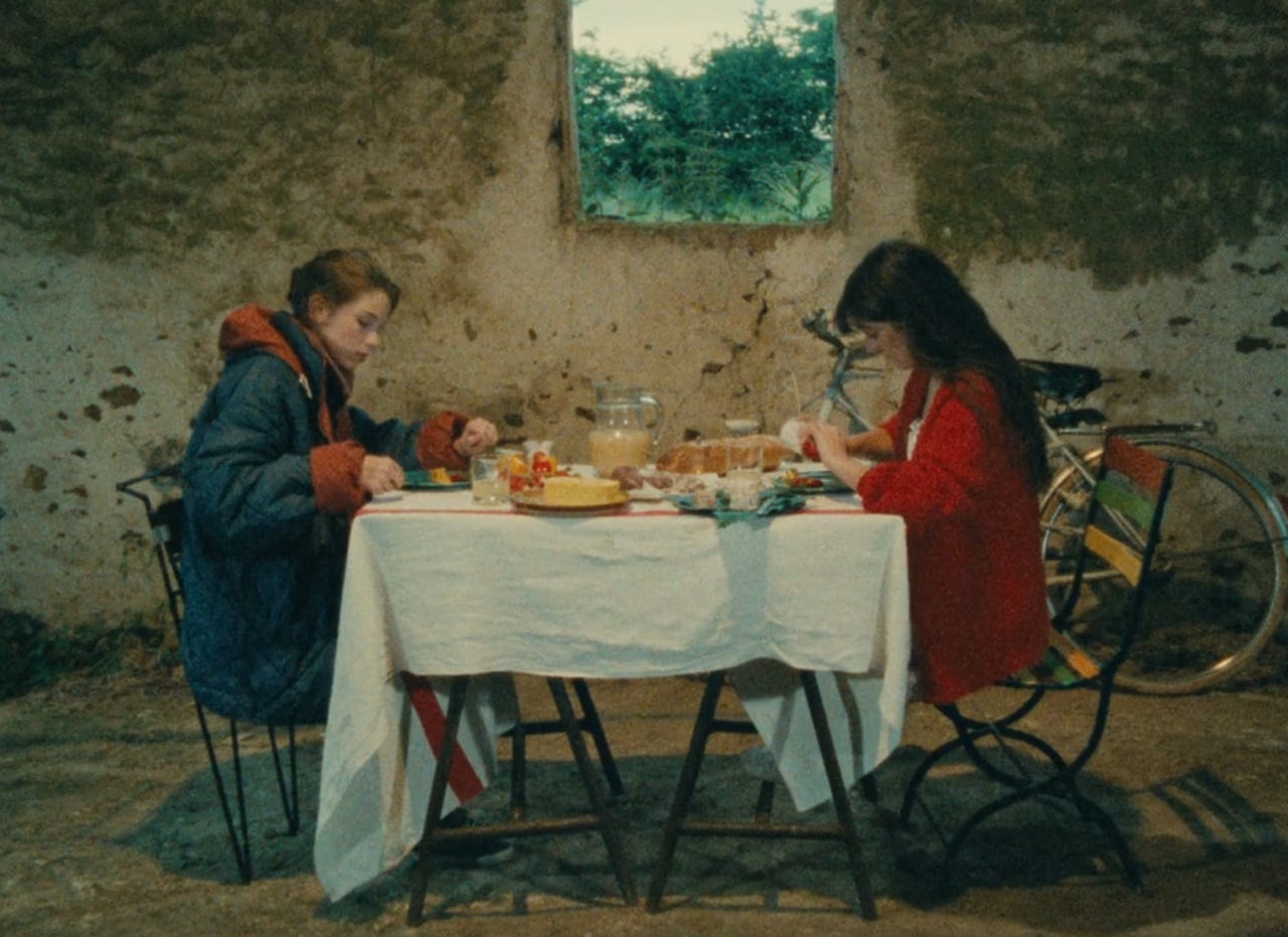 une salle dans un film: 4 aventures de Reinette et Mirabelle, 1987