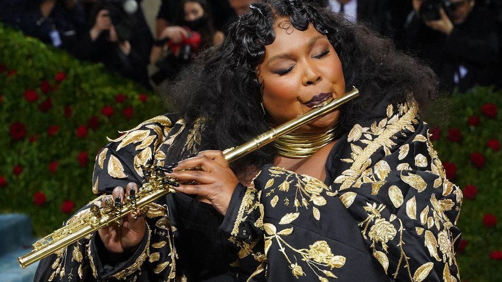 Lizzo plays 200-year-old flute owned by former US president ...