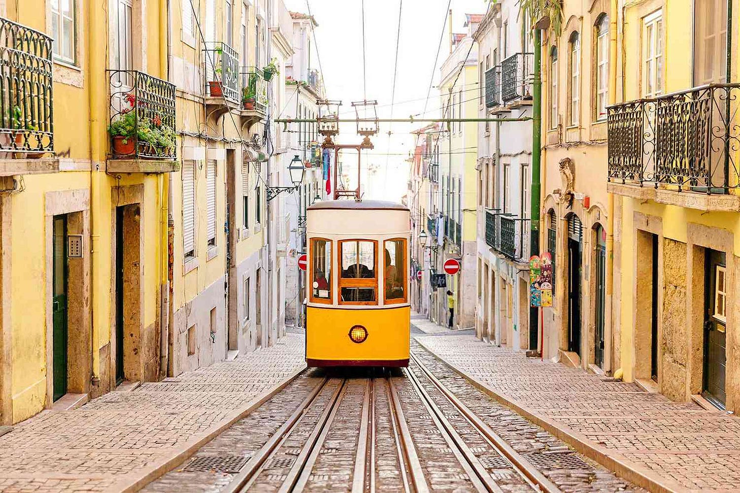Lisbon Travel Guide: Vacation + Trip Ideas
