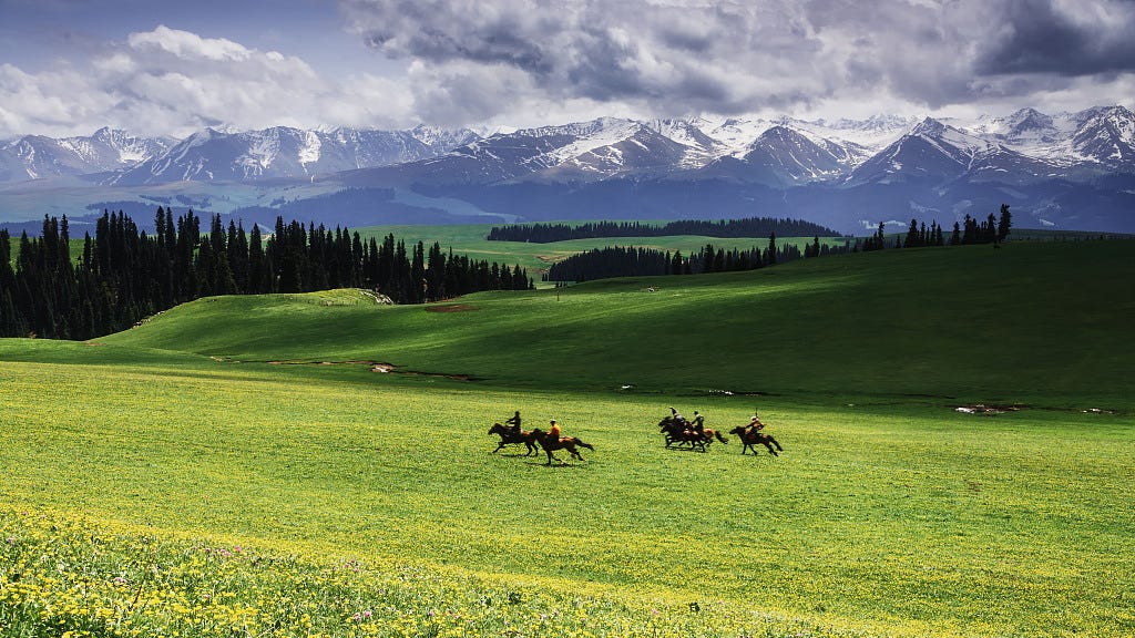 Live: Enchanting scenery of Kalajun Grassland in NW China's Xinjiang - CGTN