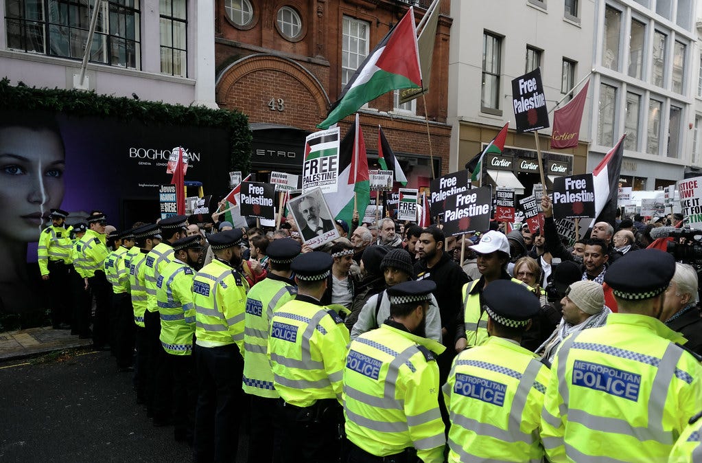 Solidarity with the Palestinians versus the pro-Zionist Br… | Flickr