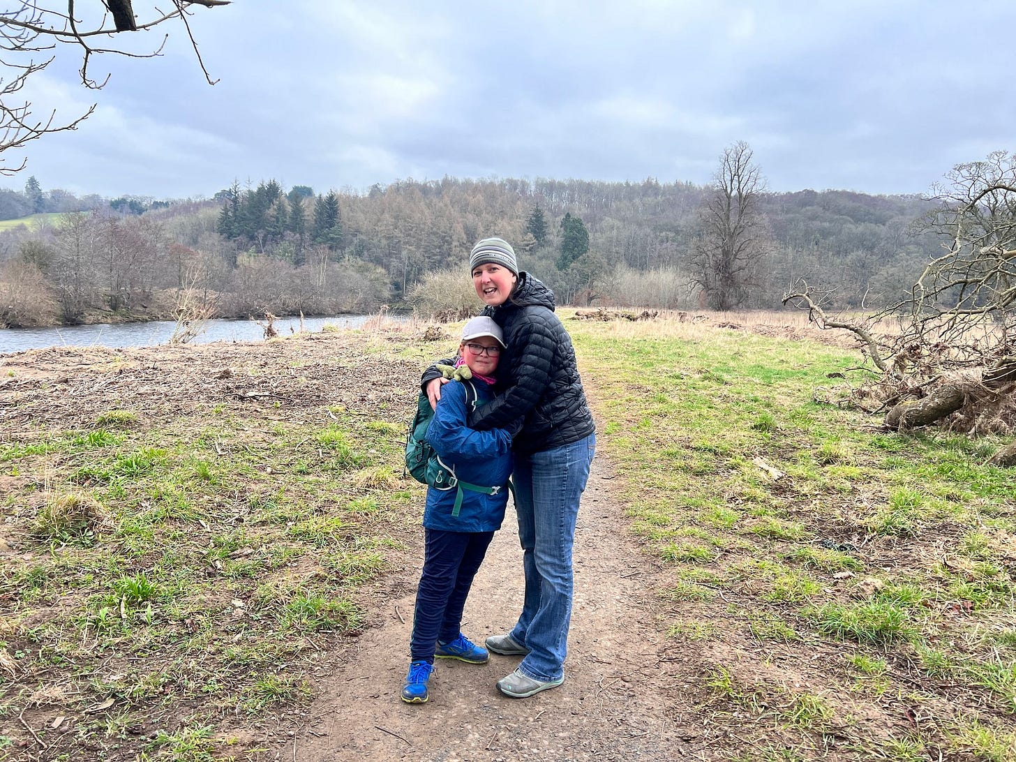 Eve and Sarah on the Clyde Walkway vlose to Mauldslie Bridge