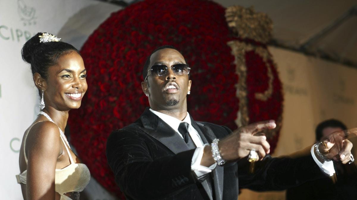 P Diddy, il caso dall'inizio: da star del rap a «rischio per la comunità».  Il carcere e la lista dei vip alle sue feste: da Justin Bieber a Paris  Hilton - Scopri