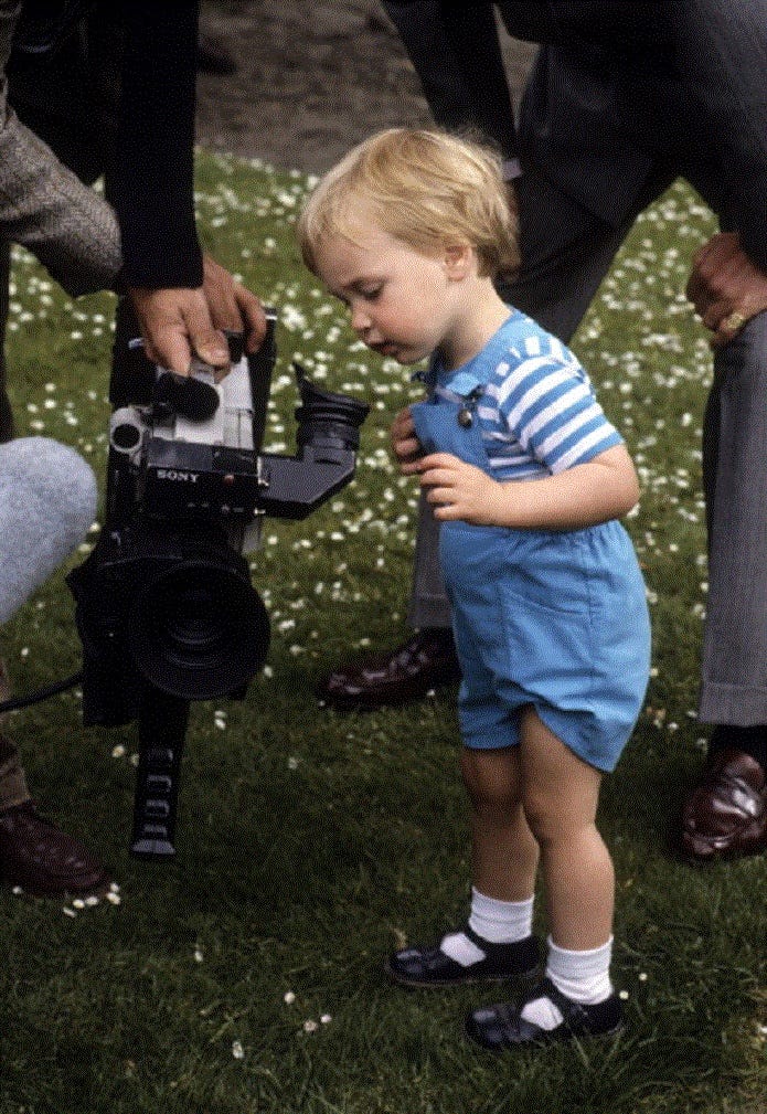 A young Prince William looks at a filming camera during a photocall... |  Prince william, Royal babies, Young prince