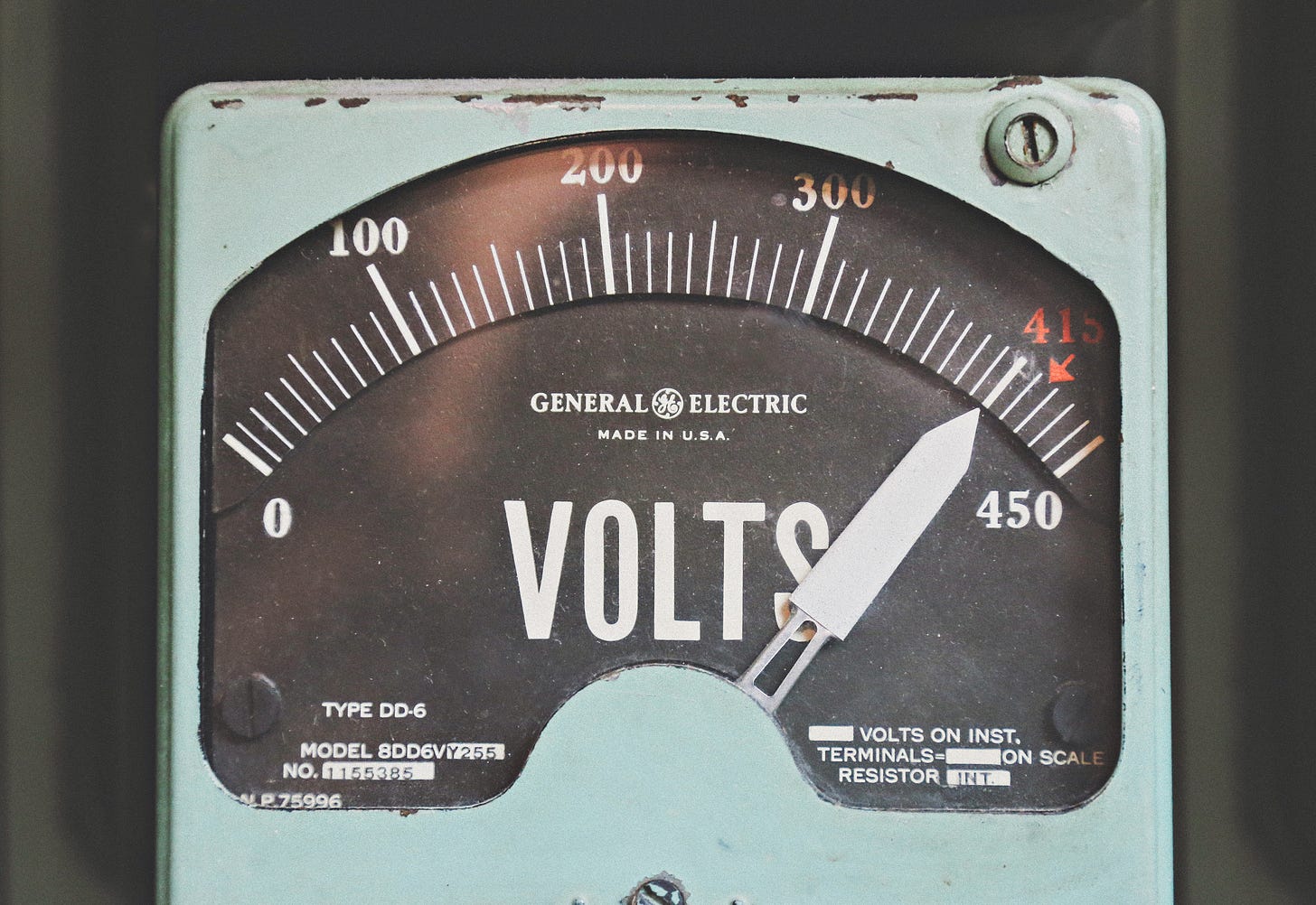an electricity measuring device with the reader at the highest amount of volts