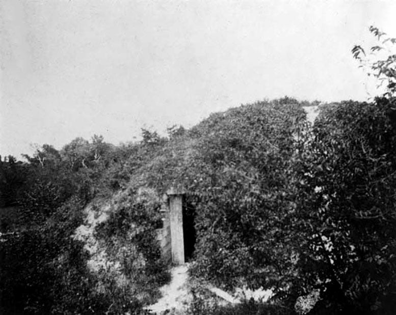  Figure 2: Remnants of Fort Brickell in 1900