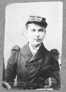 Willa Cather in confederate cap