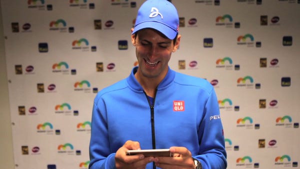 novak djokovic laughing at boris becker shoesless 2015