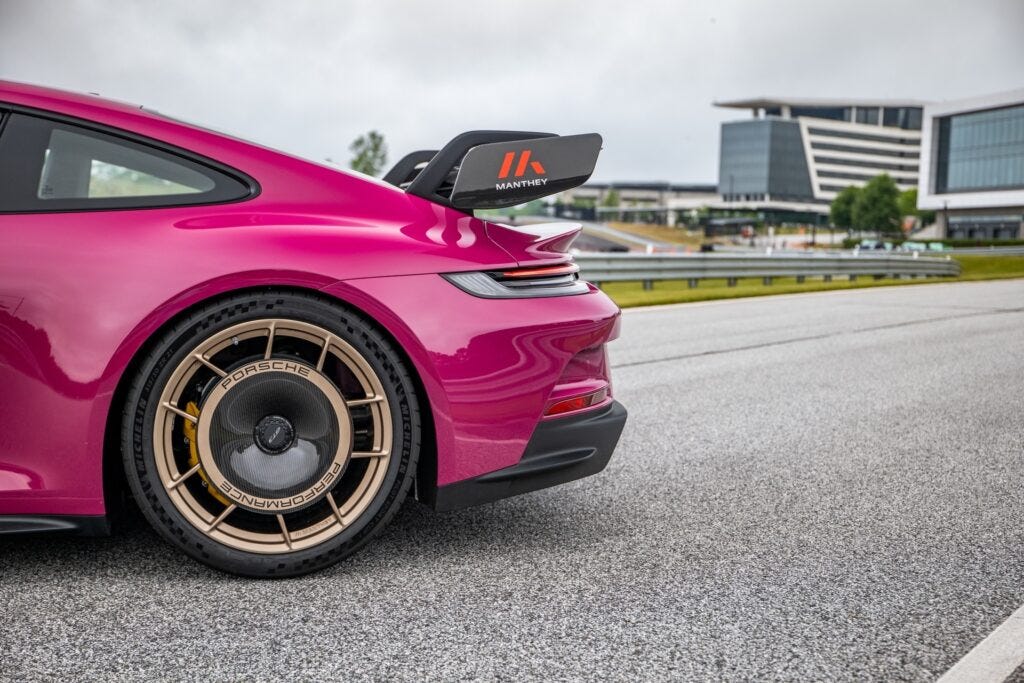 Le kit Manthey de Porsche réduira de 4 secondes le temps de sonnerie de votre 911 GT3 pour le prix d'un Macan