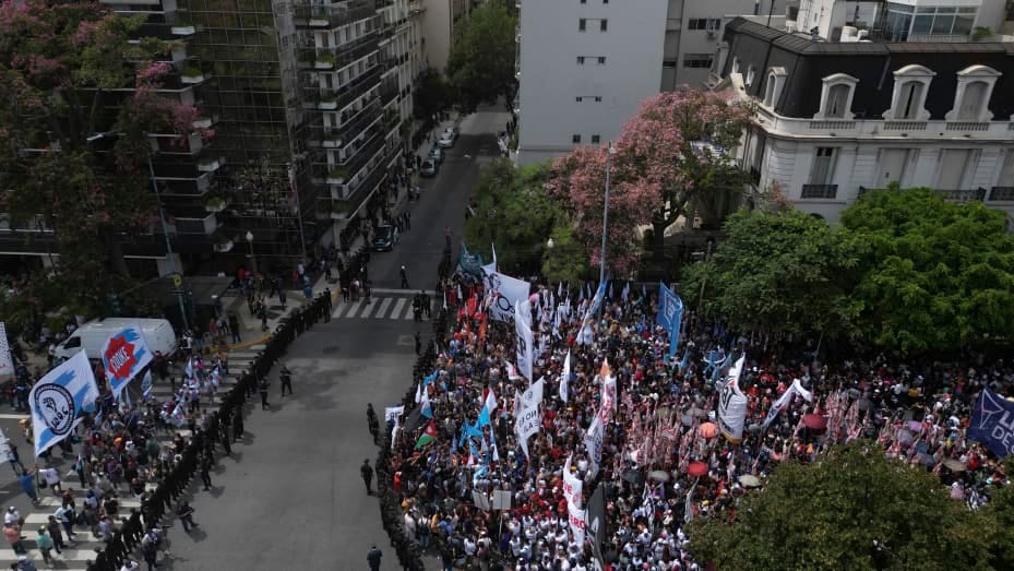 In this aerial view members of social organizations gather outside the Ministry of Human Capital to protest against food scarcity at soup kitchens and President Javier Milei's government's austerity plan in Buenos Aires on February 23, 2024. (Photo by Tomas CUESTA / AFP) (Photo by TOMAS CUESTA/AFP via Getty Images)