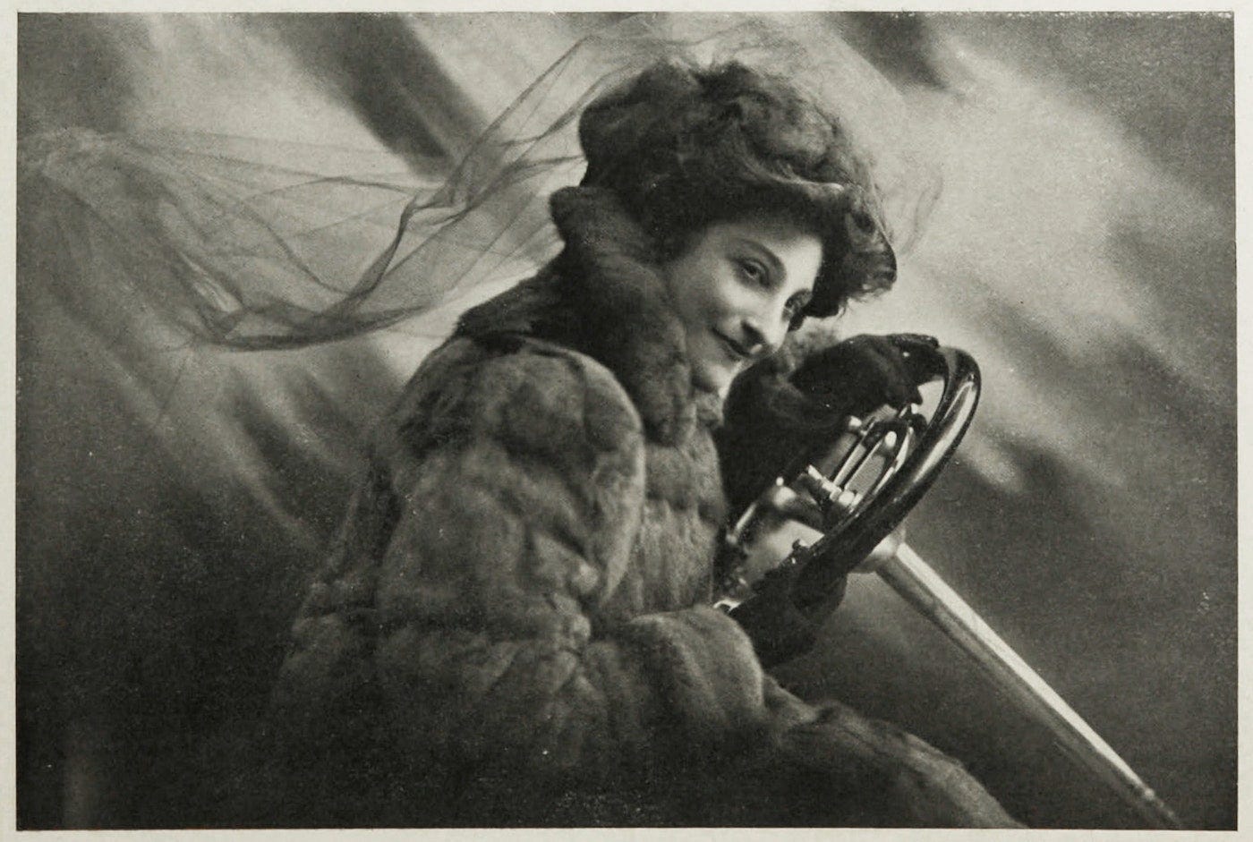 Dorothy Levitt, The Woman and the Car, John Lane, 1909