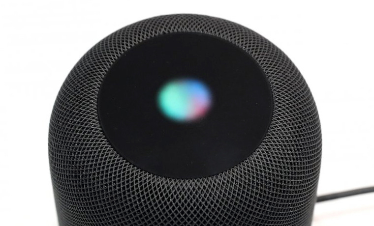 Assistente virtual da Apple - Siri - nos dispositivos alto falantes Home Pod.