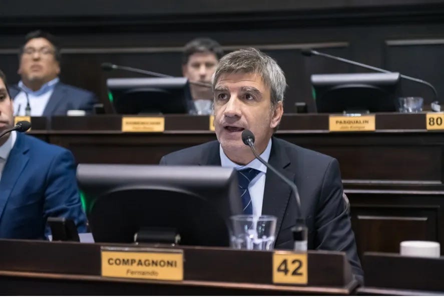 El diputado bahiense que integraba el Consejo de la Magistratura renunció para dejarle la silla al macrismo - Café x Medio El diputado bahiense que integraba el Consejo de la Magistratura renunció para dejarle la silla al macrismo - Café x Medio