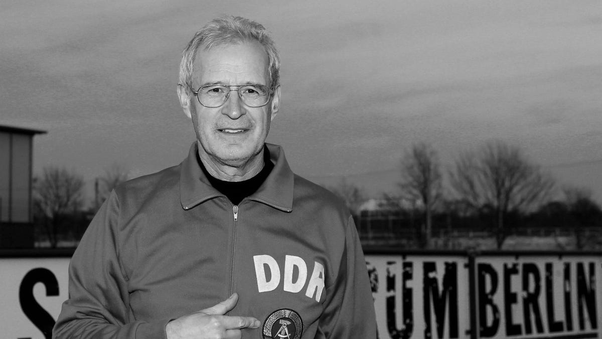 Rainer Troppa spielte für Energie Cottbus und den BFC Dynamo. Der DDR-Nationalspieler wurde nach der Saison 1981/82 als bester Spieler der DDR-Oberliga ausgezeichnet.
