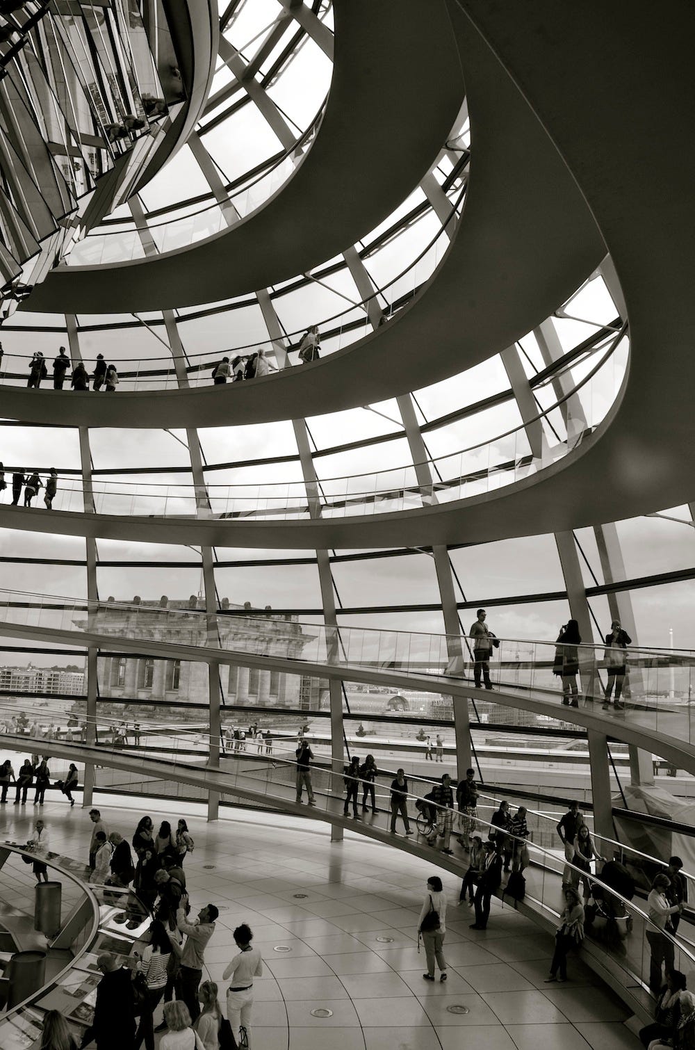 Inside the Dome. Seriously, an architectural photographer's dream come true!