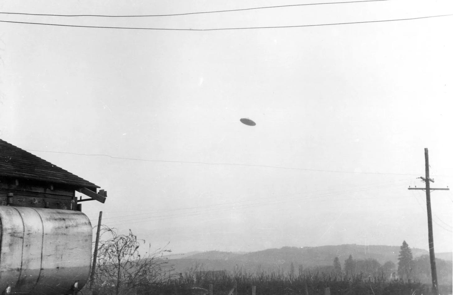 An alleged UFO seen from a farm near McMinnville, Oregon, 1950.