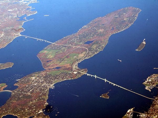 RITBA implements restricted access to Newport Pell and Jamestown-Verrazzano Bridges for certain vehicles due to high-speed winds