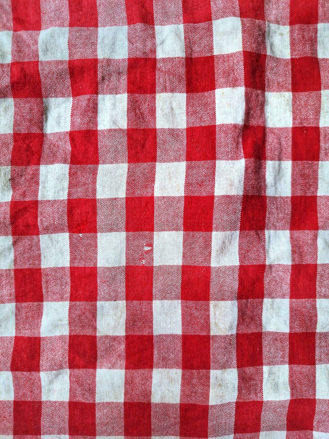 a red and white checkered table cloth