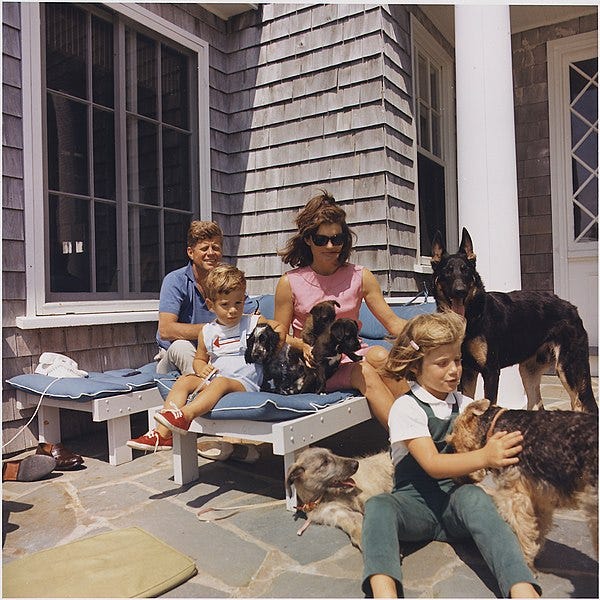 File:Photograph of Kennedy Family with Dogs During a Weekend at Hyannisport - NARA - 194258.jpg