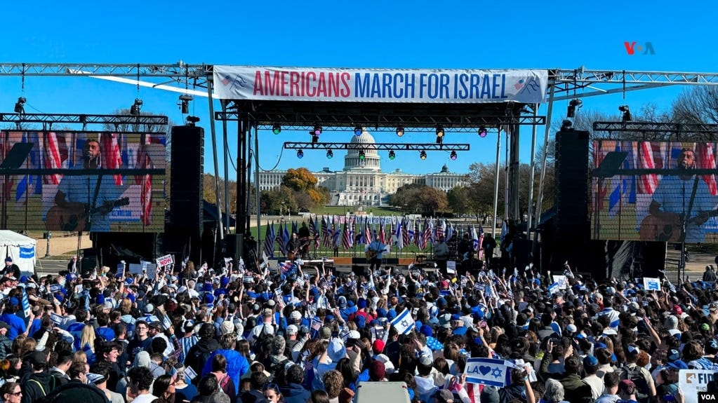 Los manifestantes se reunieron en el National Mall de Washington, en apoyo a la causa israelí, mediante la "Marcha por Israel", el 14 de noviembre de 2023. [Foto: VOA].