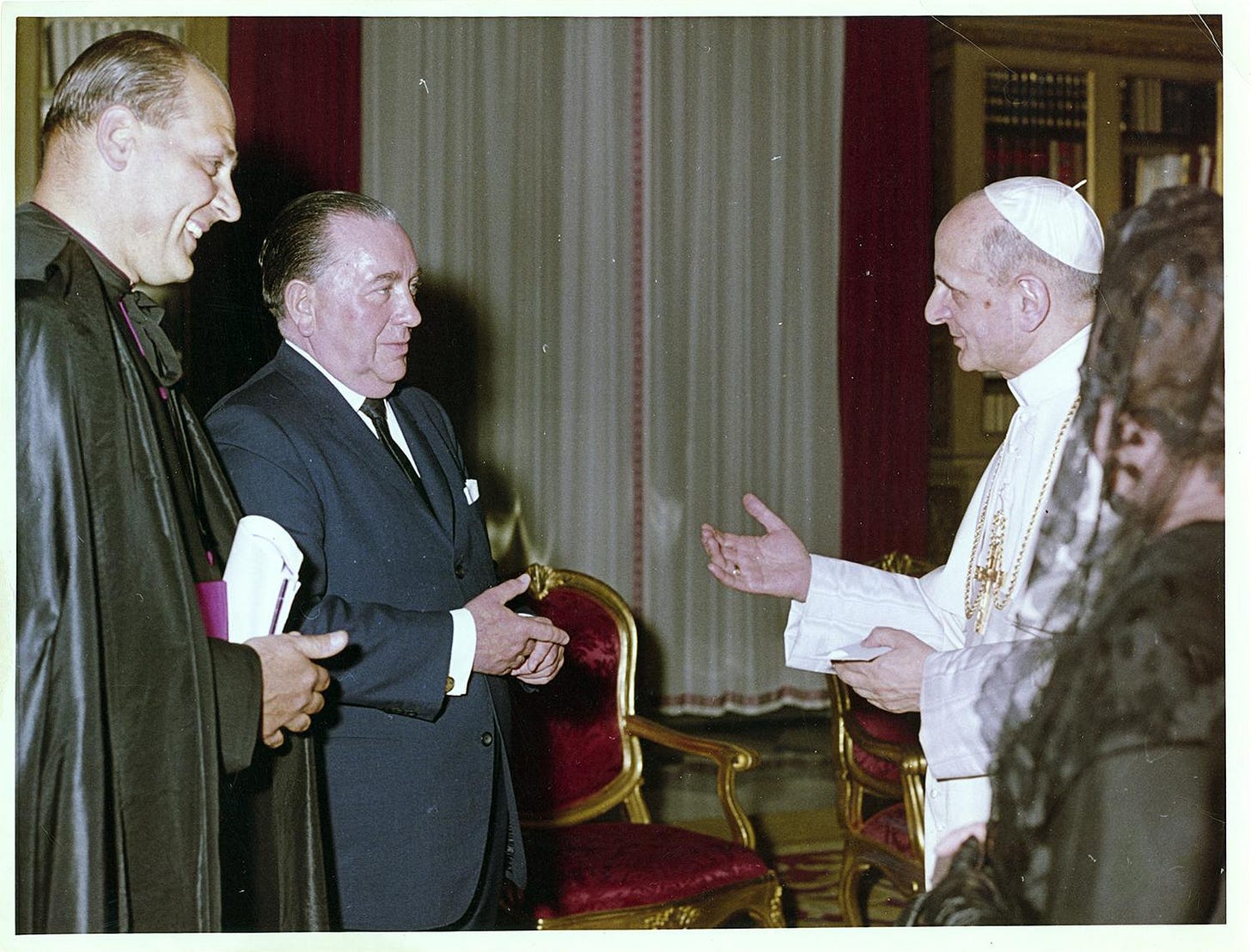 Bishop Marcinkus, Richard J. Daley, and Eleanor Daley meet with Pope Paul VI.