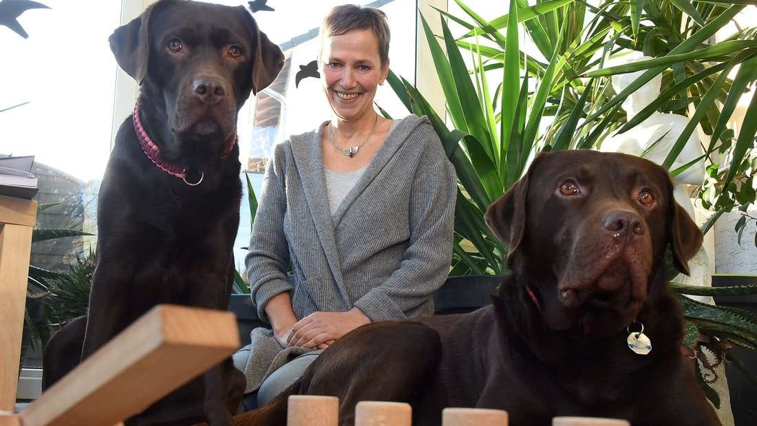 Nicole Warnke, Gründerin des gemeinnützigen Vereins „Tiere bauen Brücken“ ist gestern überraschend verstorben.