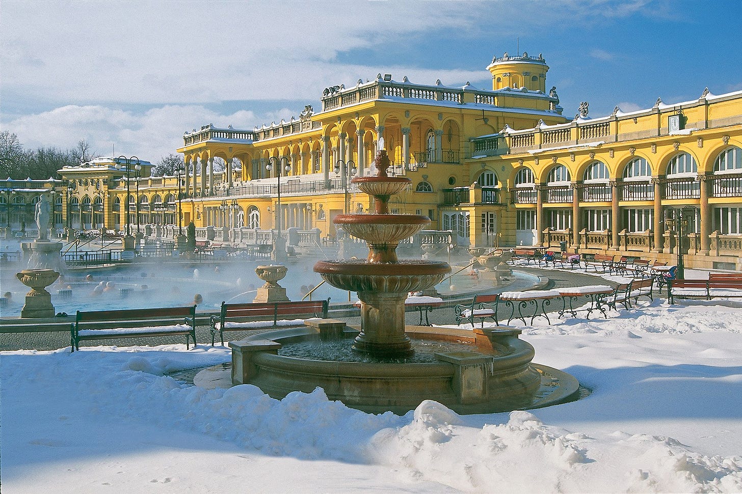 Here are the baths in Budapest where you can relax in outdoor thermal pools  even in wintertime - PHOTOS - Daily News Hungary