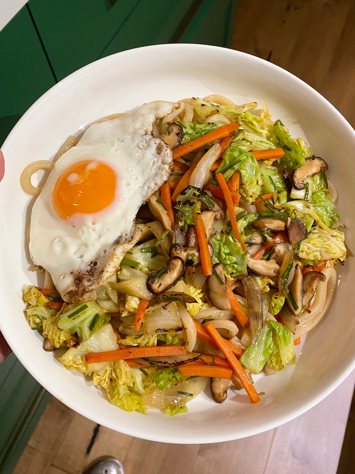 yakiudon with fried egg