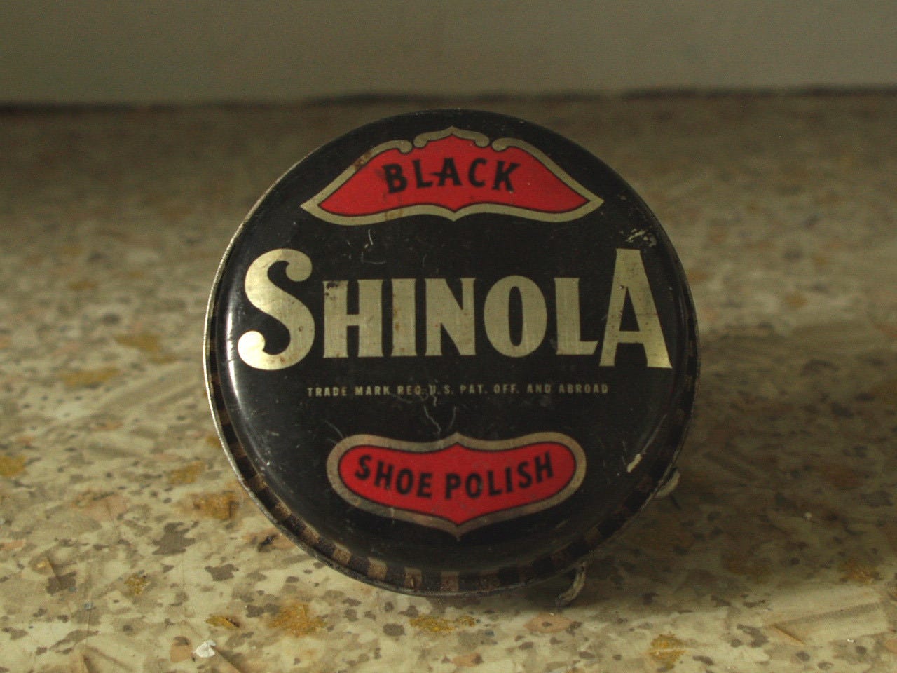 A can of Shinola