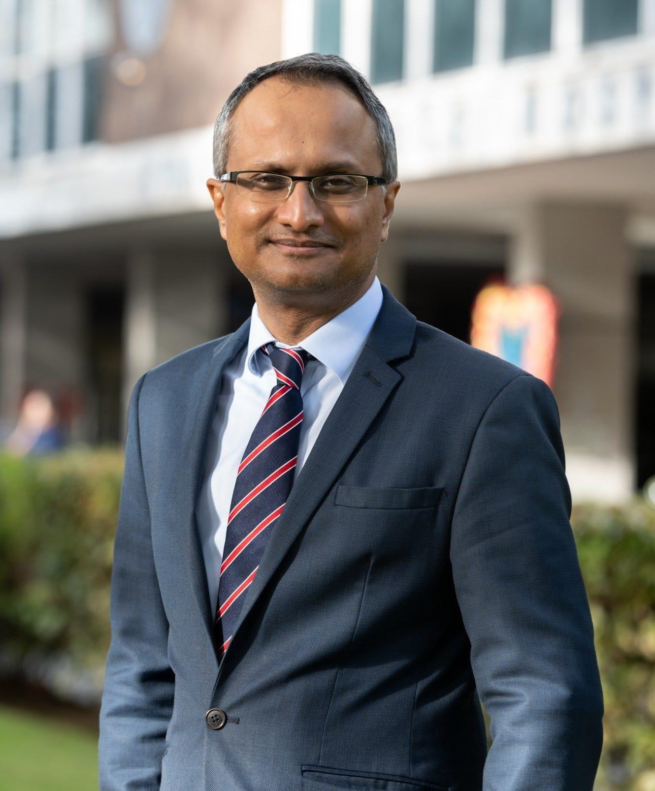 Portrait of Professor Hashim U Ahmed.