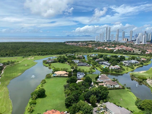 Santa María Golf & Country Club – La urbanización – Alina Cereghini KW