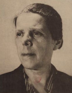Martha Desrumaux a la une de femmes francaises 26-4-1945 (cropped).png