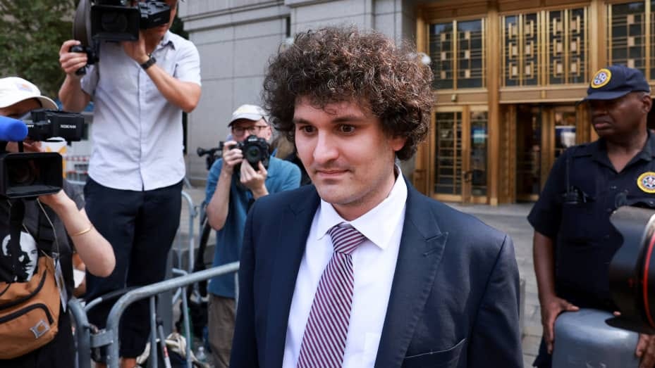 Indicted FTX founder Sam Bankman-Fried leaves the United States Courthouse in New York City, U.S., July 26, 2023. REUTERS/Amr Alfiky