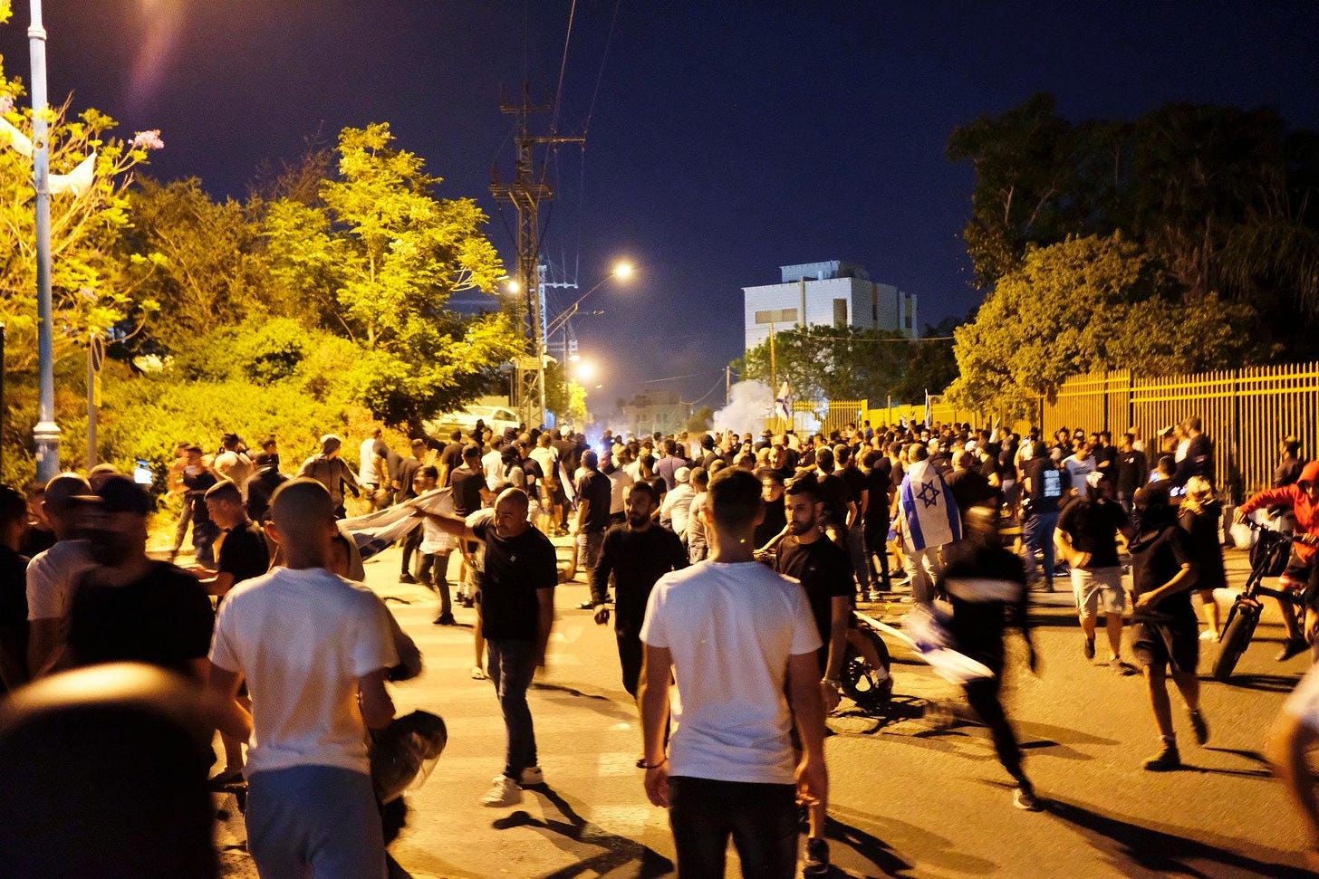 90 Percent of Jews See Domestic Violence Erupting With Israeli Arabs in Near Future, Poll Shows - Israel News - Haaretz.com 90 Percent of Jews See Domestic Violence Erupting With Israeli Arabs in Near Future, Poll Shows - Israel News - Haaretz.com