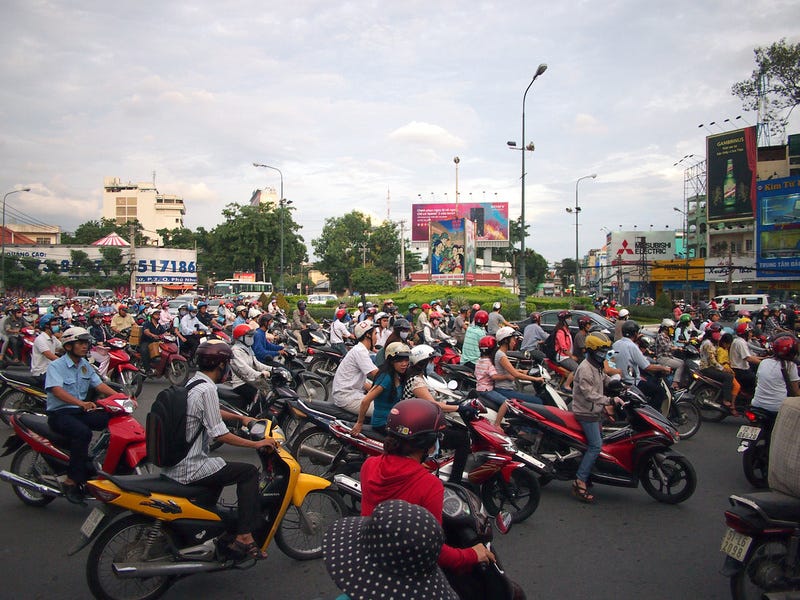 Saigon roundabout traffic