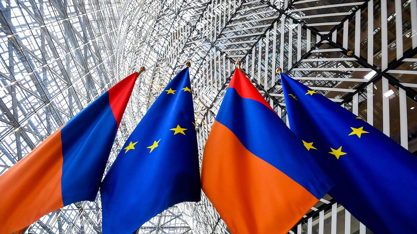 Armenia gathers EU referendum support signatures/ JAMnews