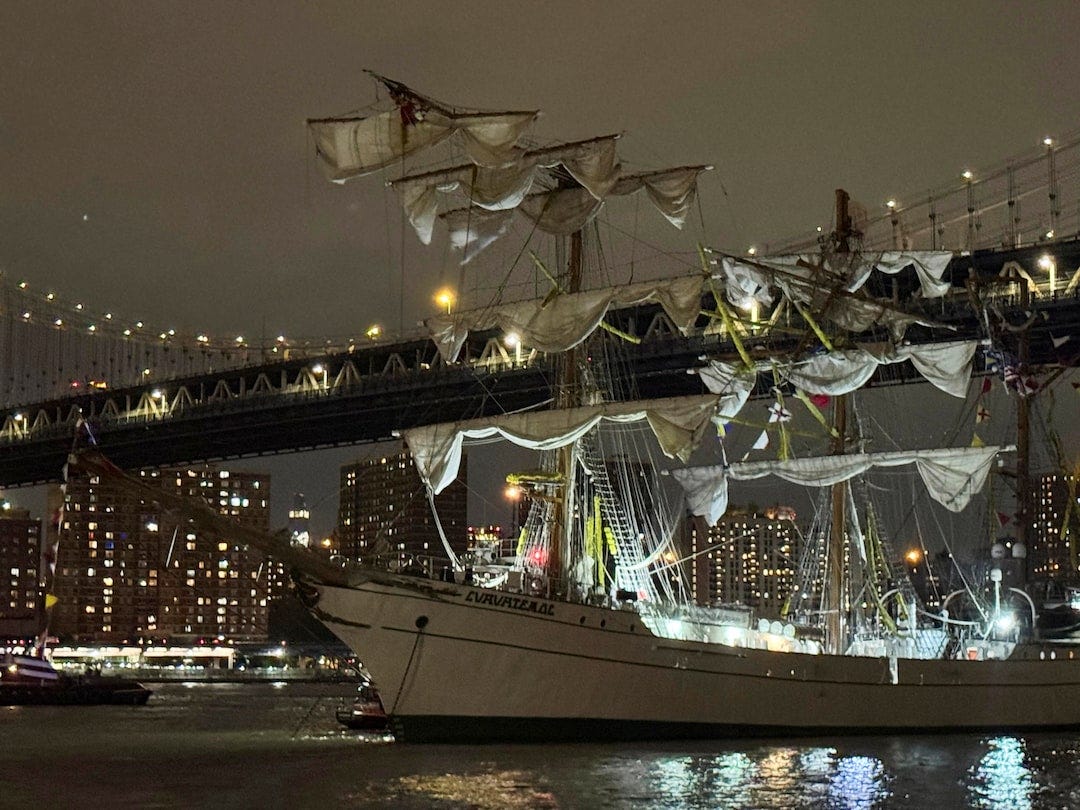 Mexican Navy tall ship crashes into Brooklyn Bridge, killing 2 | Reuters