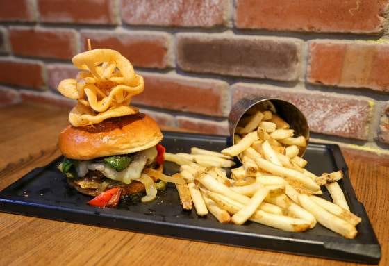 Friday's Fajita Burger