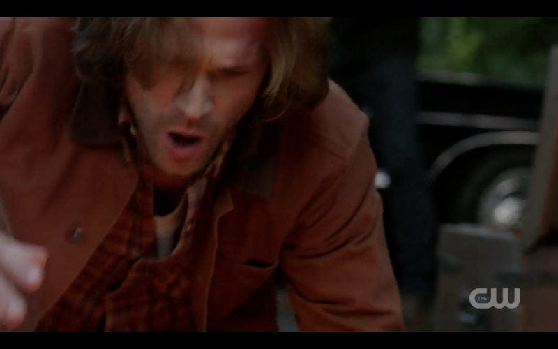 sam winchester bending down for bart alice supernatural frog scorpion