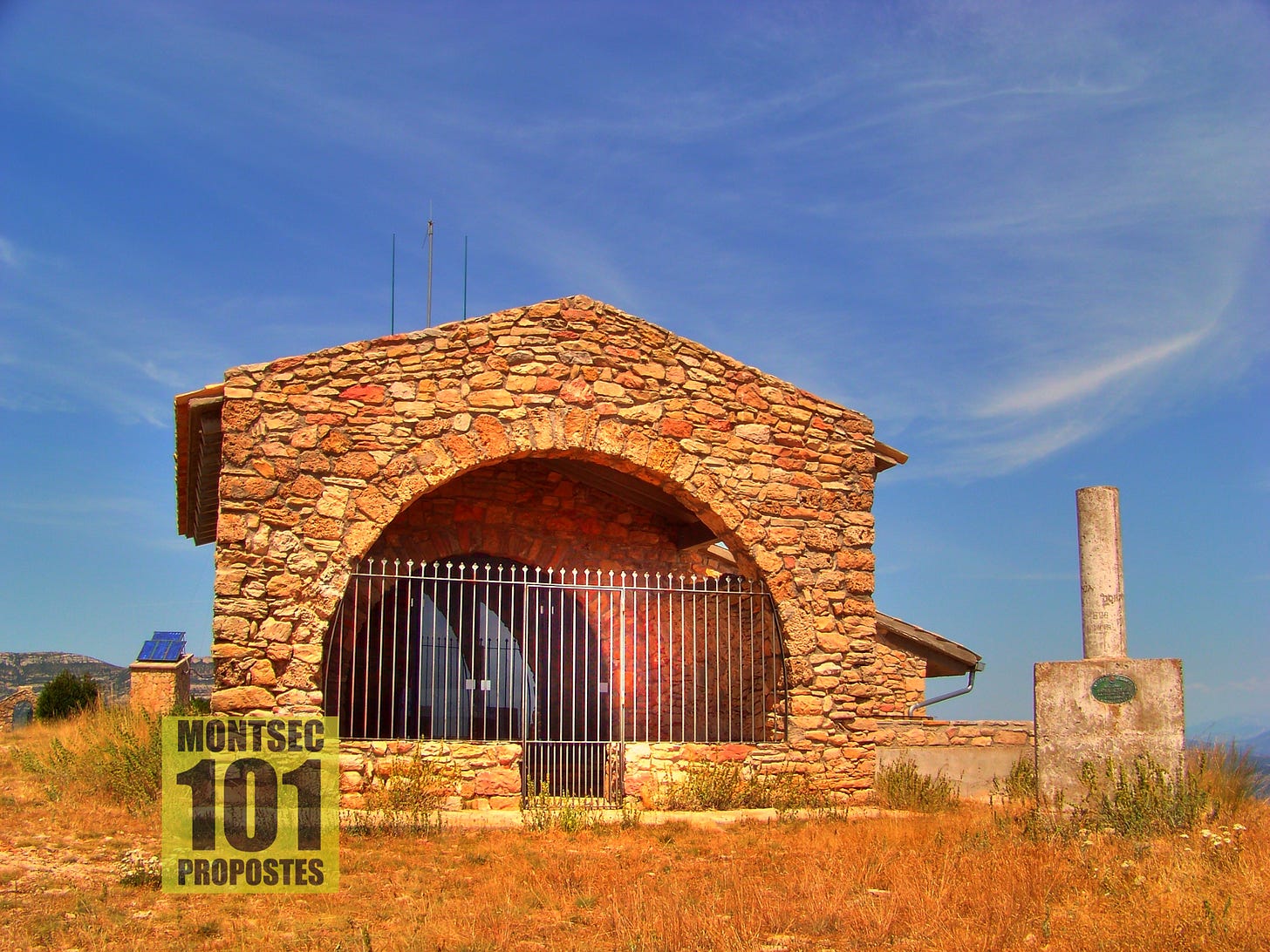 Cim, ermita i refugi de Sant Mamet. Montsec de Rúbies (o de Meià), Alòs de Balaguer, La Noguera. Lleida, Catalunya.