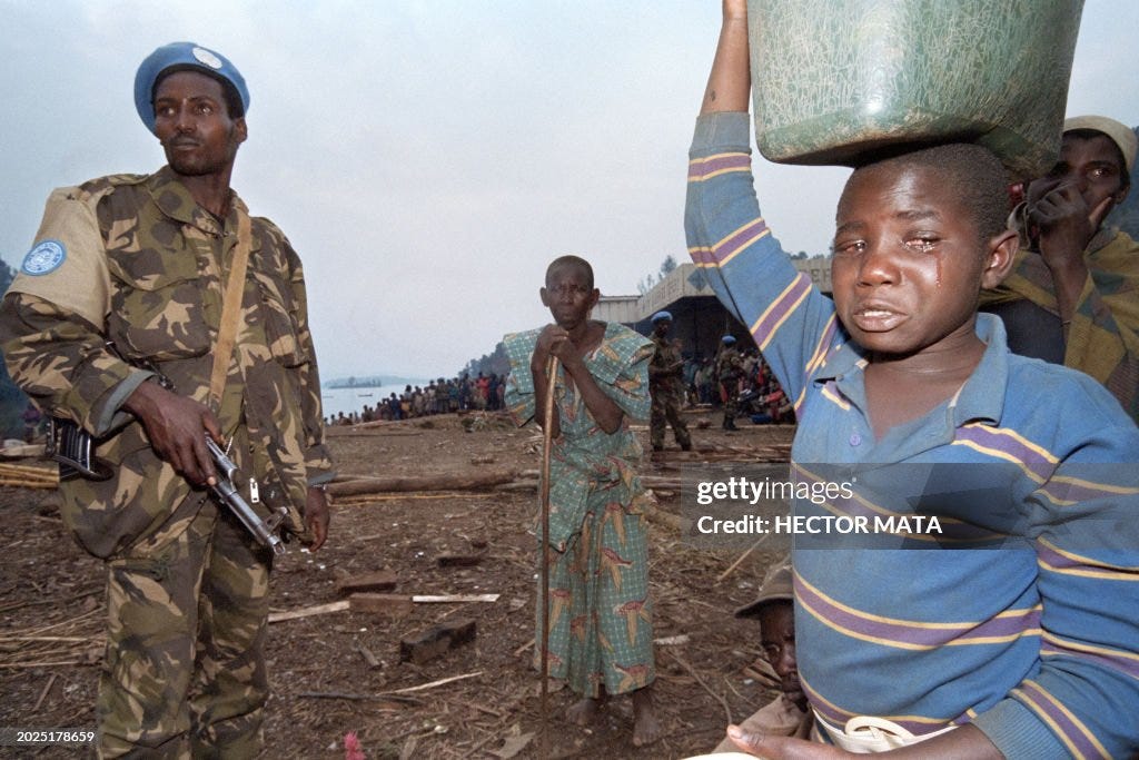 RWANDA-WAR-GENOCIDE-REFUGEE-BORDER