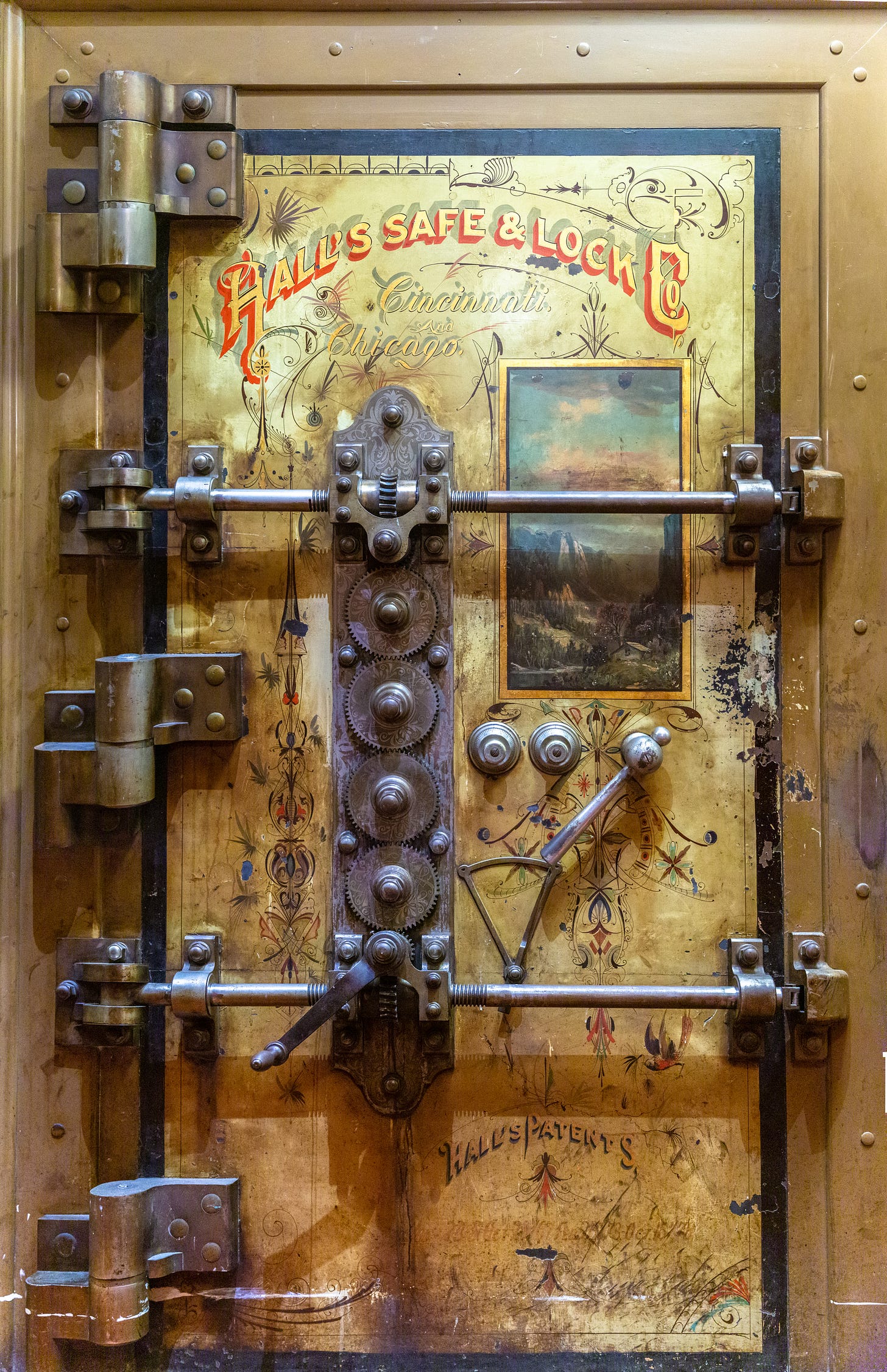 Hall's_Safe_&_Lock_Co_Vault_Door.jpg (1940×3000)