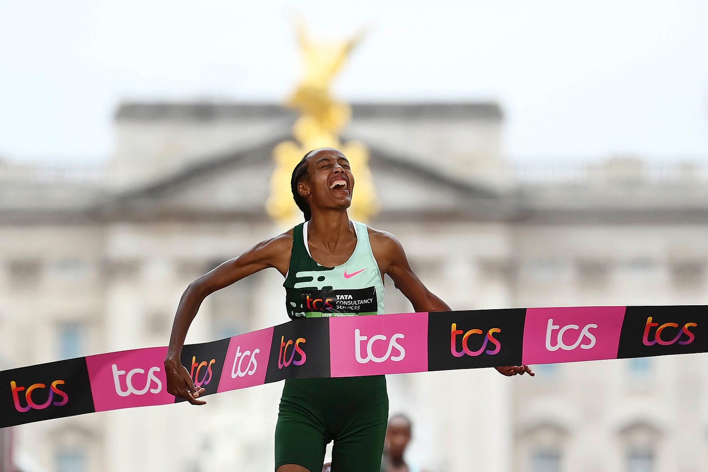 Sifan Hassan lays claim to being greatest female distance runner with  thrilling London Marathon victory | CNN