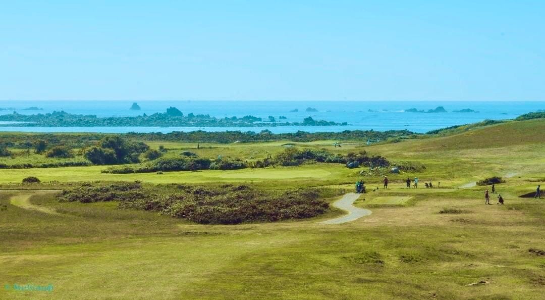 L'Ancresse Common, Guernsey. Photo by Peter Tiffin