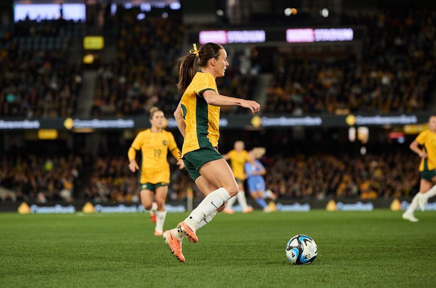 Hayley Raso dribbles the ball while playing for Australia in the 2023 Women's World Cup