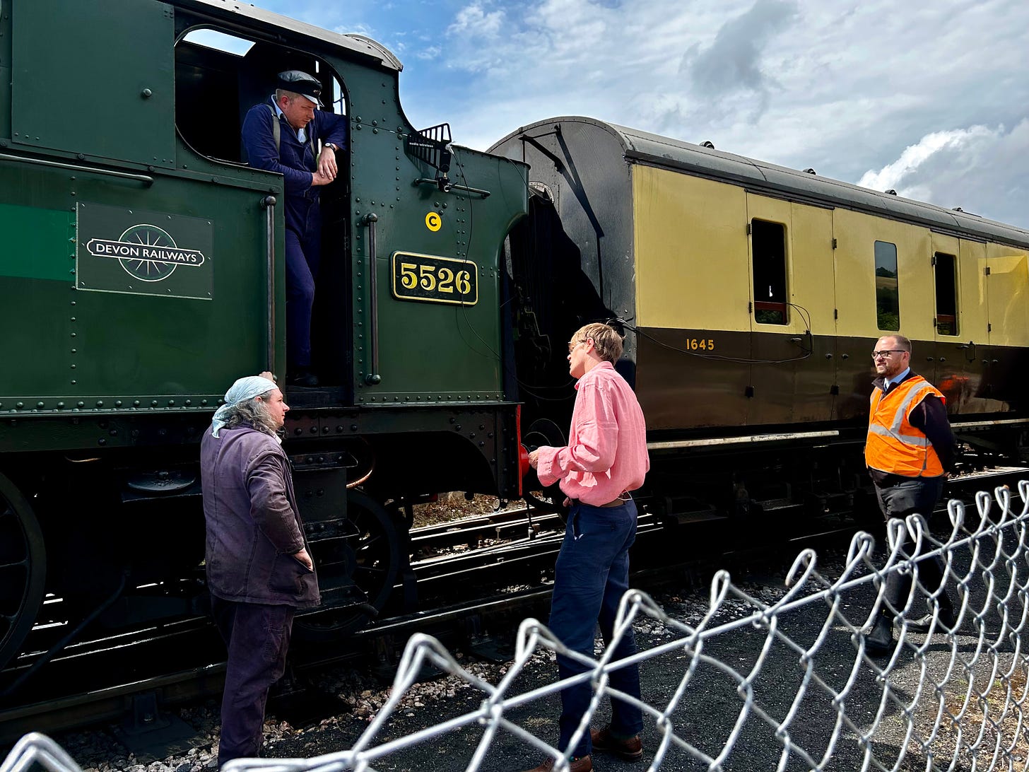 Kris Marshall on the set of a murder mystery episode of Beyond Paradise, a BBC drama. Being filmed at South Devon Railway on a train hauled by GWR 5562. Image: Roland's Travels